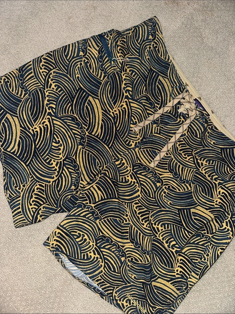 EUC! Patagonia "Japanese Wave" Boardshorts Men's Board Shorts - Size XL